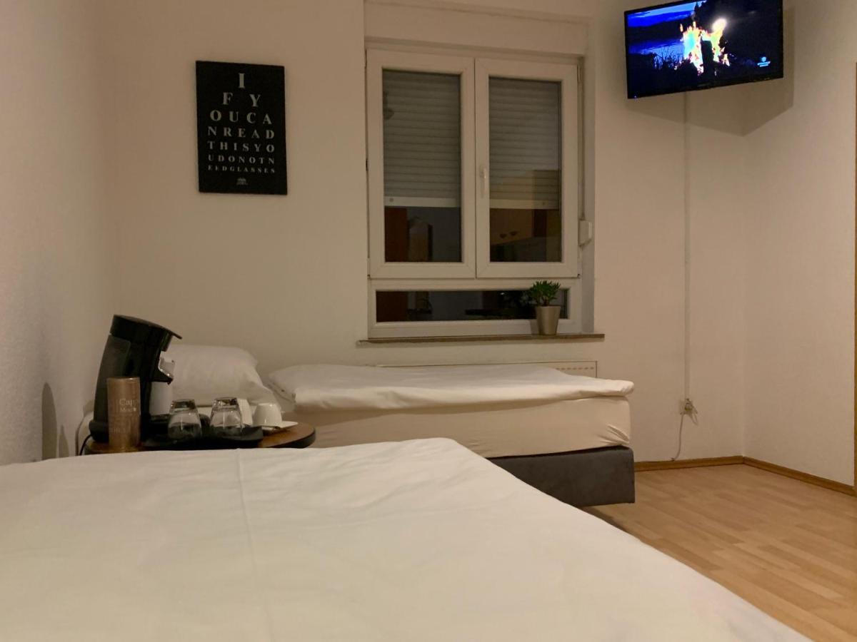 City Studio Am Hauptbahnhof Apartment ไฮล์บรอนน์ ภายนอก รูปภาพ