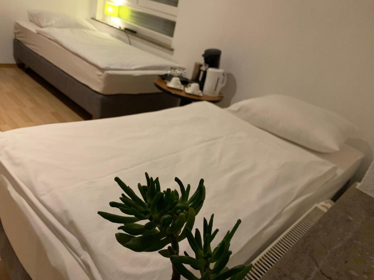 City Studio Am Hauptbahnhof Apartment ไฮล์บรอนน์ ภายนอก รูปภาพ